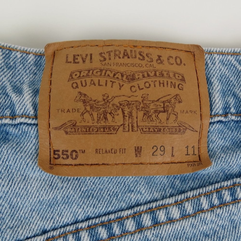 LEVI'S Cutoff Shorts - Picture 7 of 9